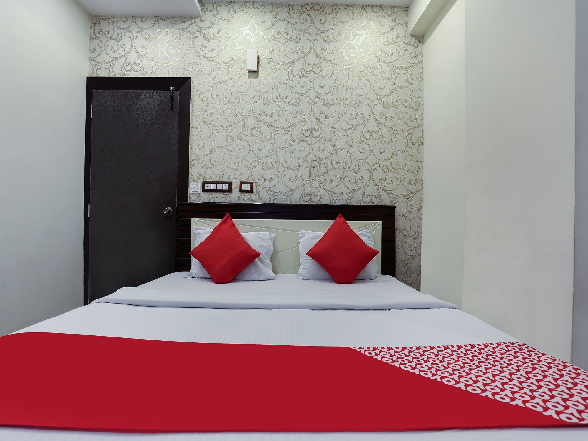 Oyo 16539 Grand Sandarshini Inn Hyderabad Eksteriør billede