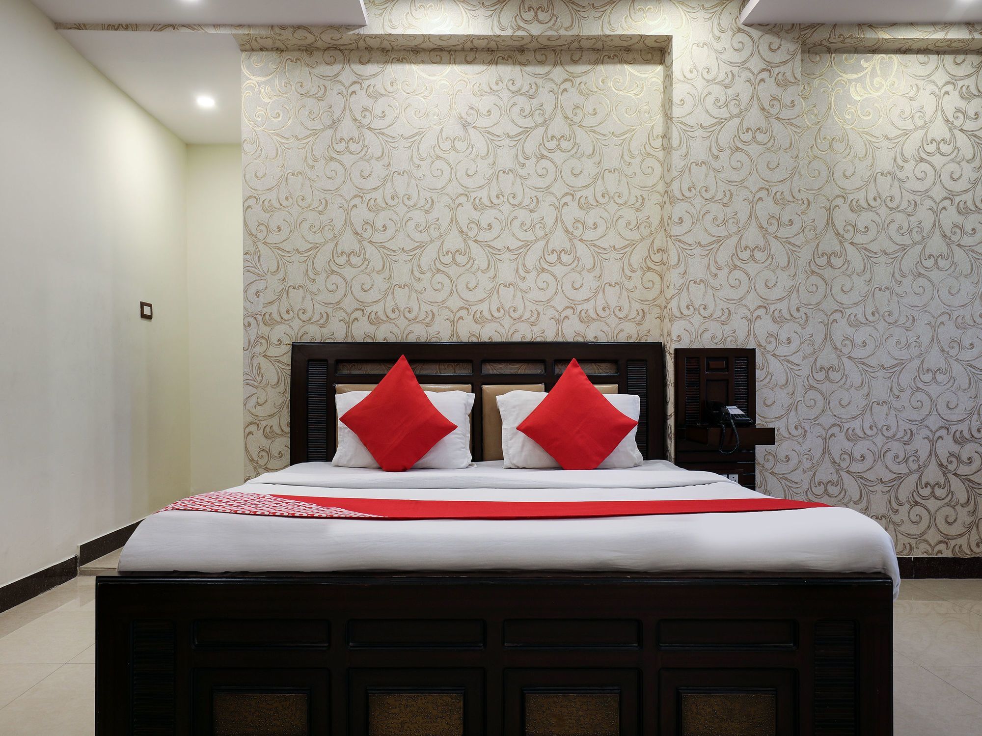 Oyo 16539 Grand Sandarshini Inn Hyderabad Eksteriør billede