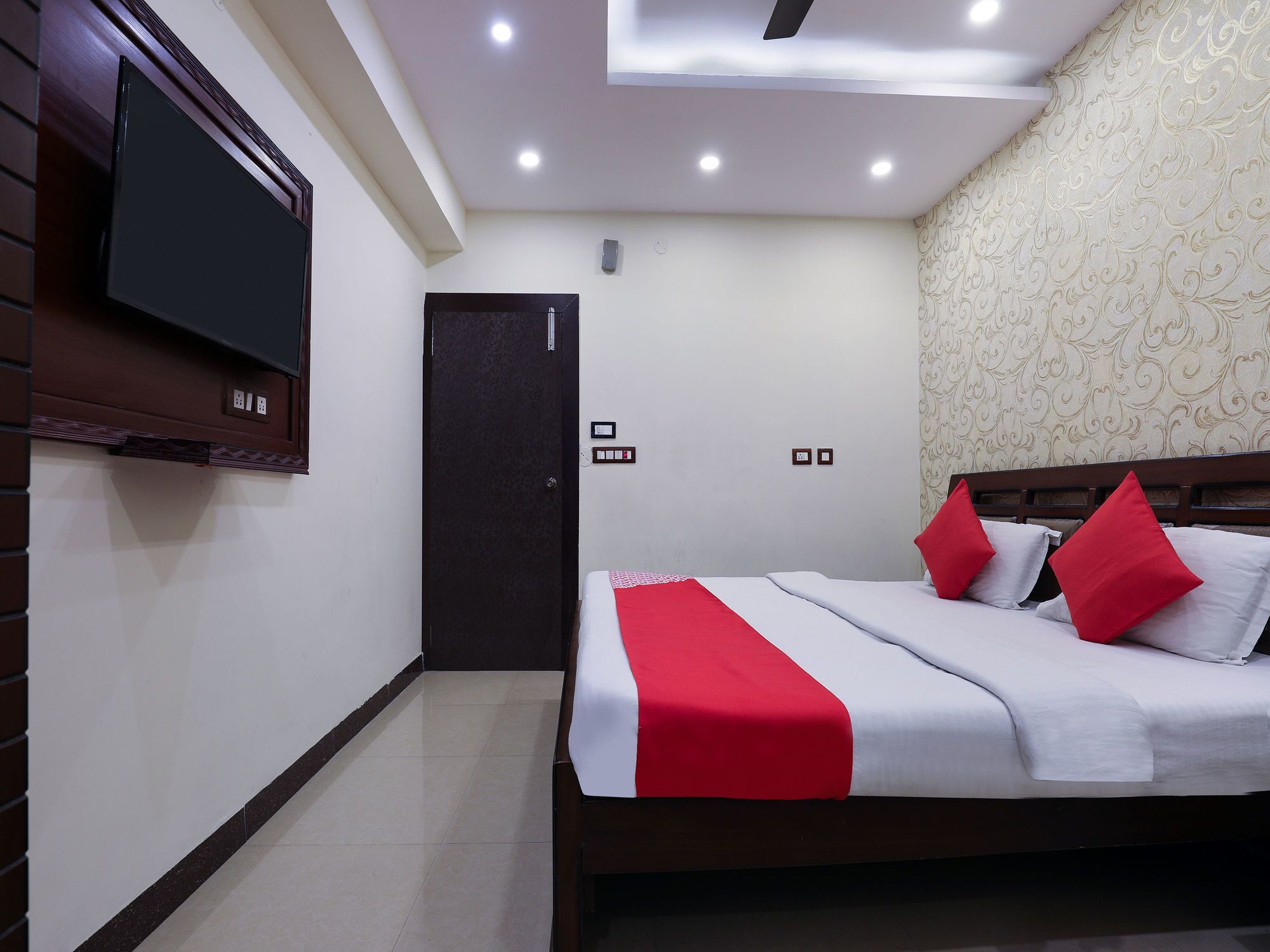 Oyo 16539 Grand Sandarshini Inn Hyderabad Eksteriør billede